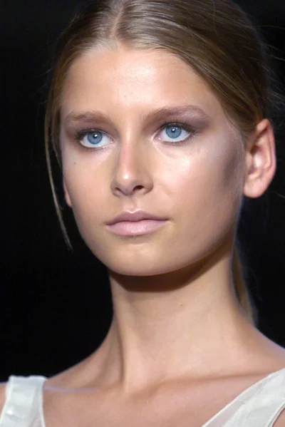 Look 25